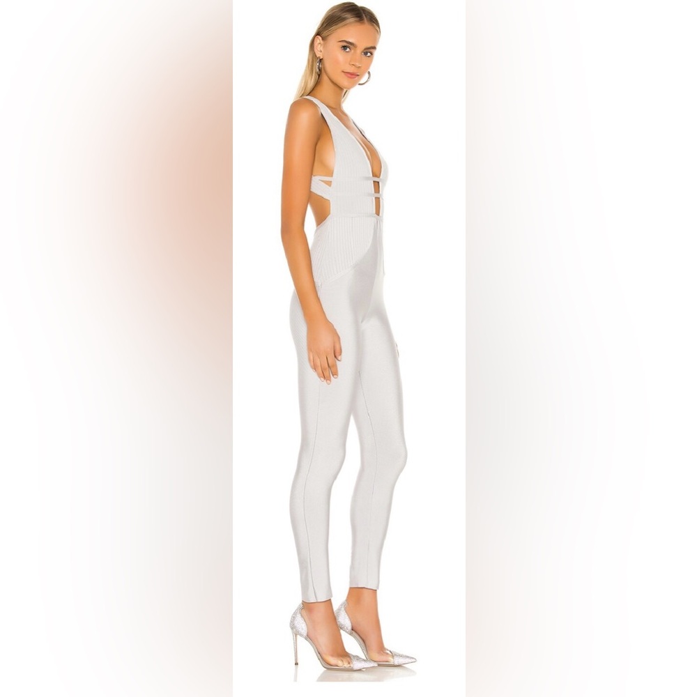 superdown Light Gray Plunging Crossback Jumpsuit … - image 3